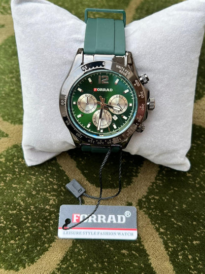 Men’s Sports Chronograph Wristwatch with Waterproof Build & Green Dial